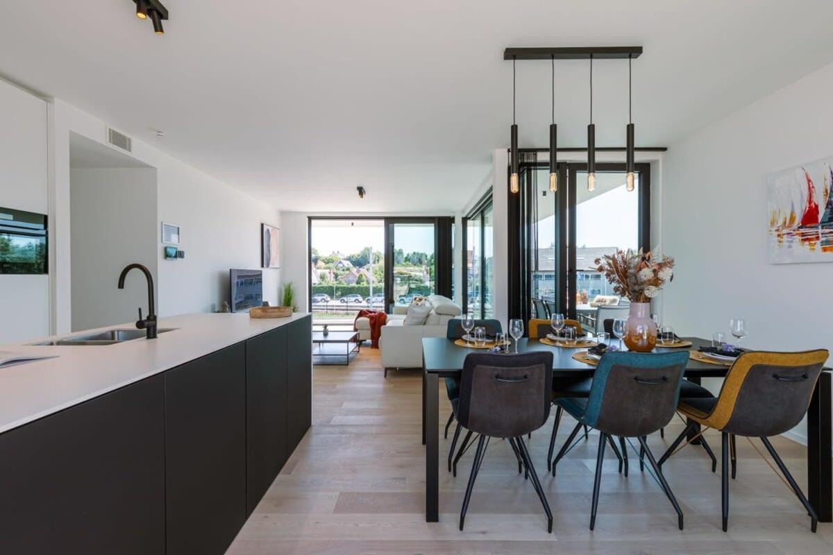 New, Luxurious And Modern Apartment With Private Parking Koksijde Eksteriør billede