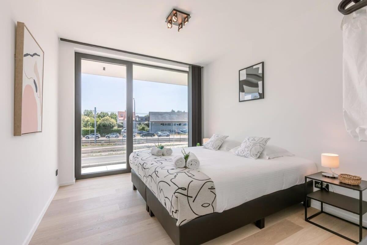 New, Luxurious And Modern Apartment With Private Parking Koksijde Eksteriør billede