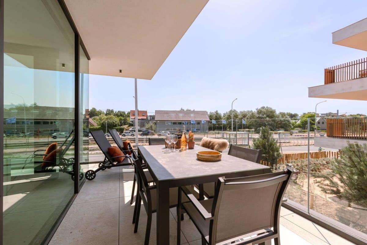 New, Luxurious And Modern Apartment With Private Parking Koksijde Eksteriør billede