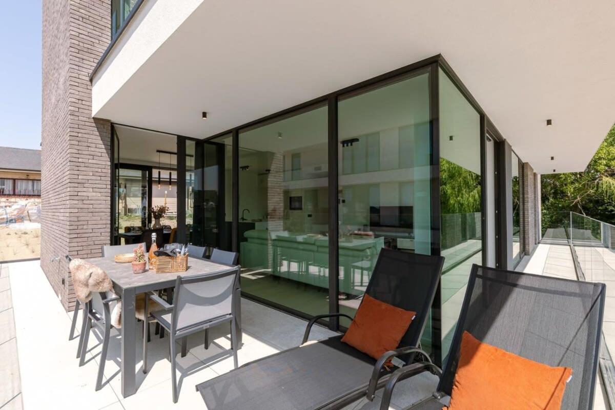 New, Luxurious And Modern Apartment With Private Parking Koksijde Eksteriør billede