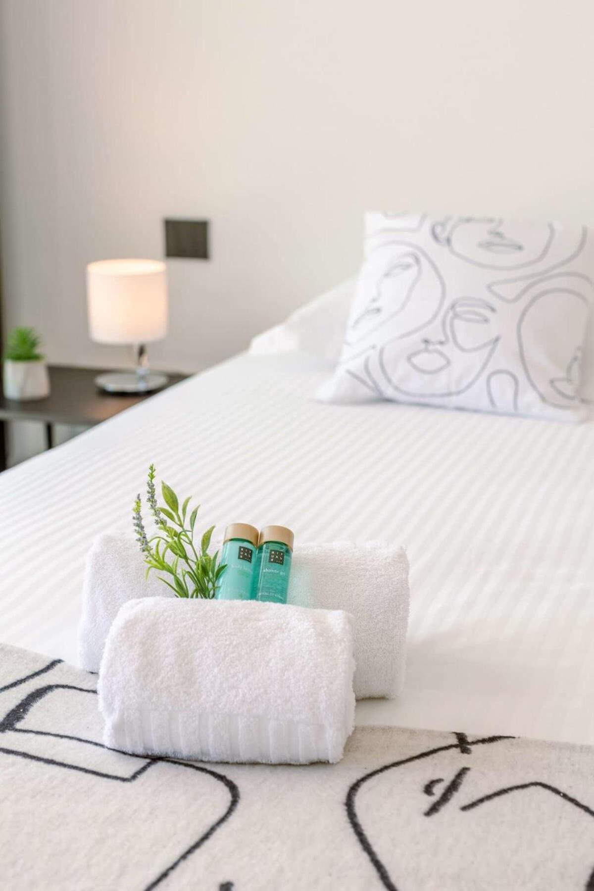 New, Luxurious And Modern Apartment With Private Parking Koksijde Eksteriør billede